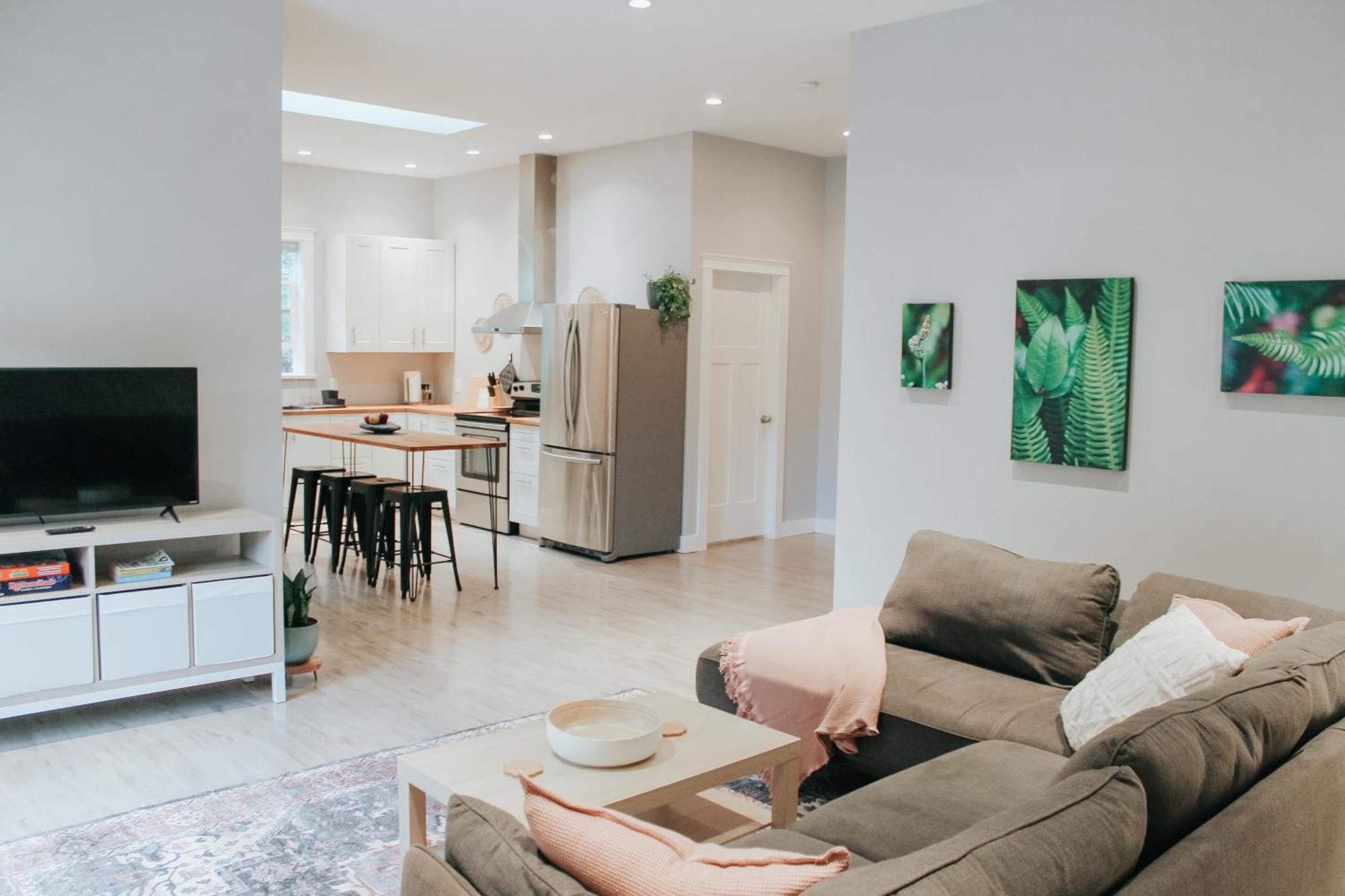 Villa Otter Point Getaway, Cozy & Calming, 5min To *
